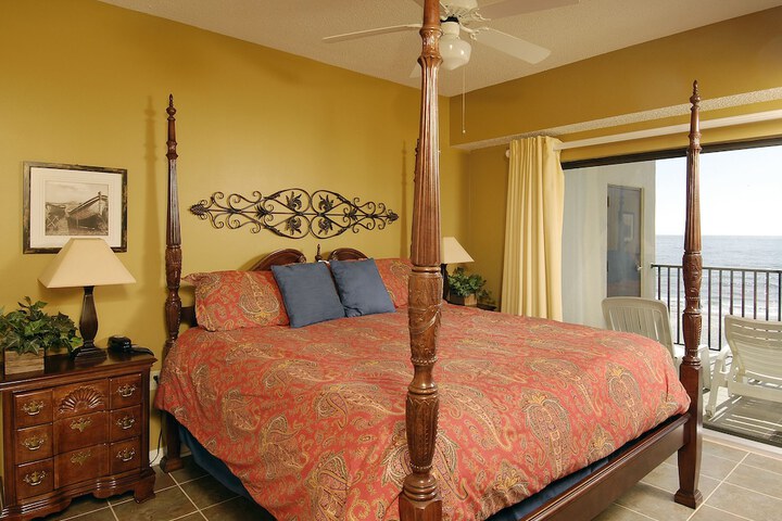 Room 4 of 41