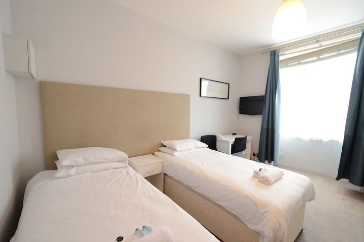 Room 252 of 371