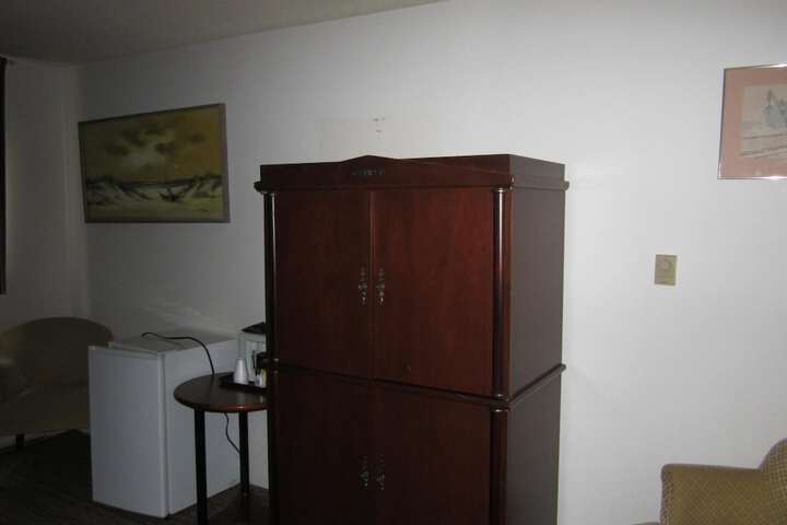 Room 11 of 31