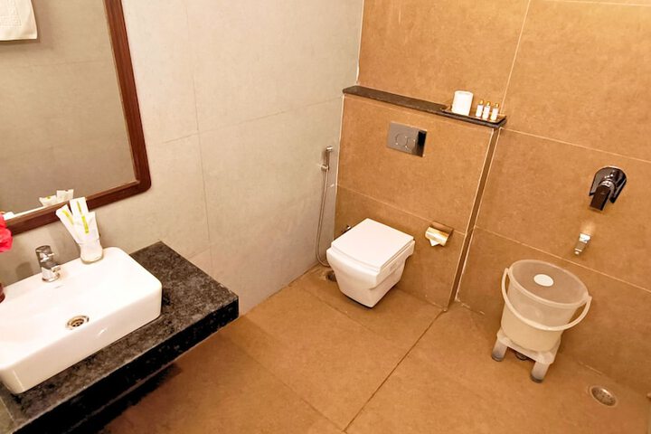 Room 65 of 113