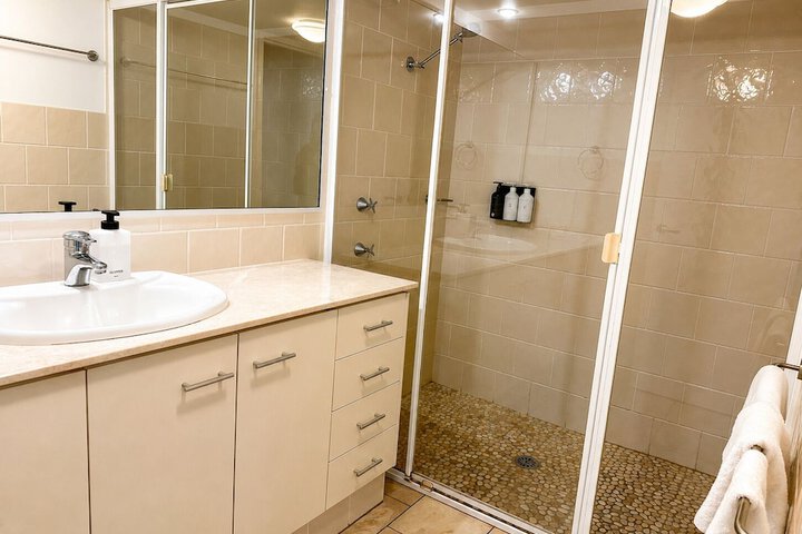 Room 80 of 108