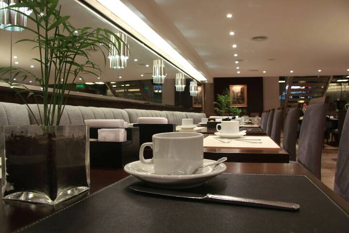Breakfast/Coffee Service 36 of 48