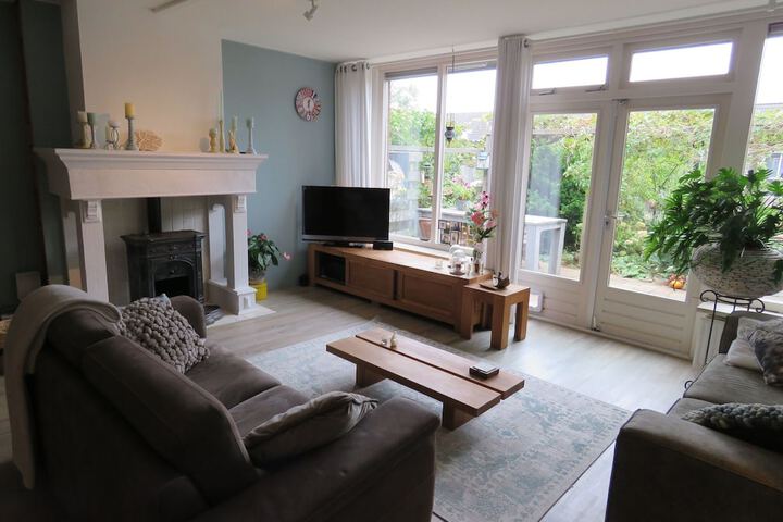 Beautiful Holiday Home Â in Julianadorpâ Near Beach