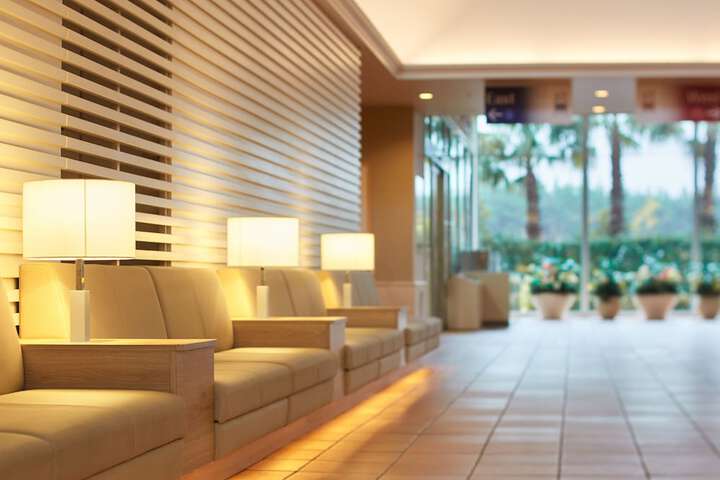 Entrance & Lobby