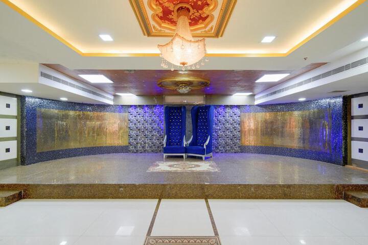 FabHotel Regal I