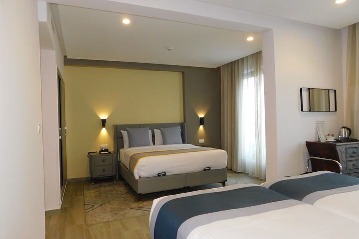 Room 8 of 53