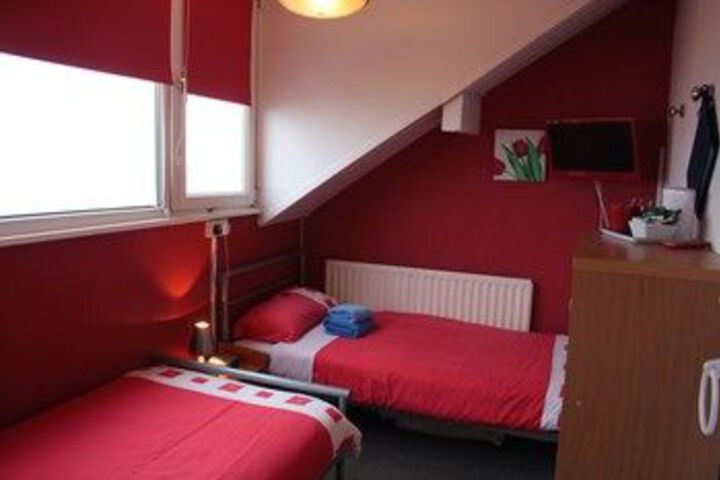 Room 22 of 35