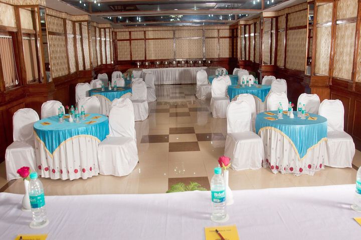 Ballroom/Hall 24 of 30