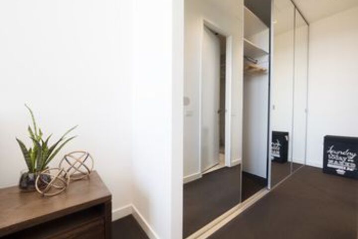 Room 30 of 48