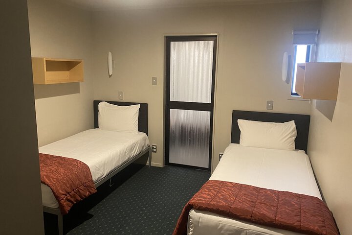 Room 12 of 66
