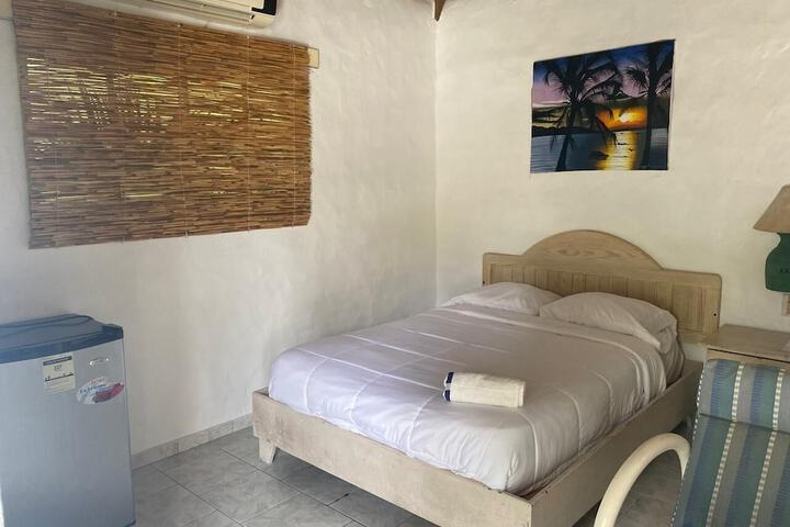 Room 3 of 44