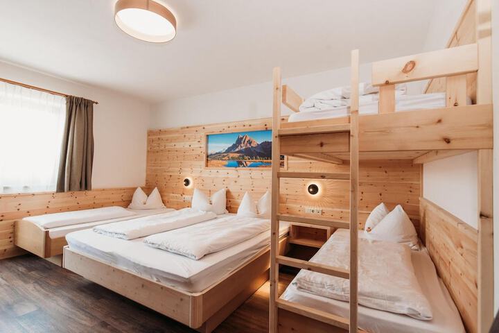 Room 20 of 63