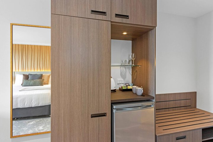 Room 42 of 114