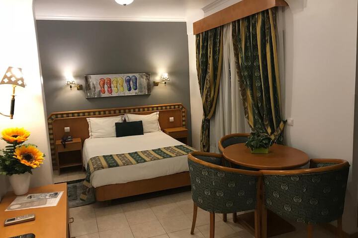 Room 15 of 64