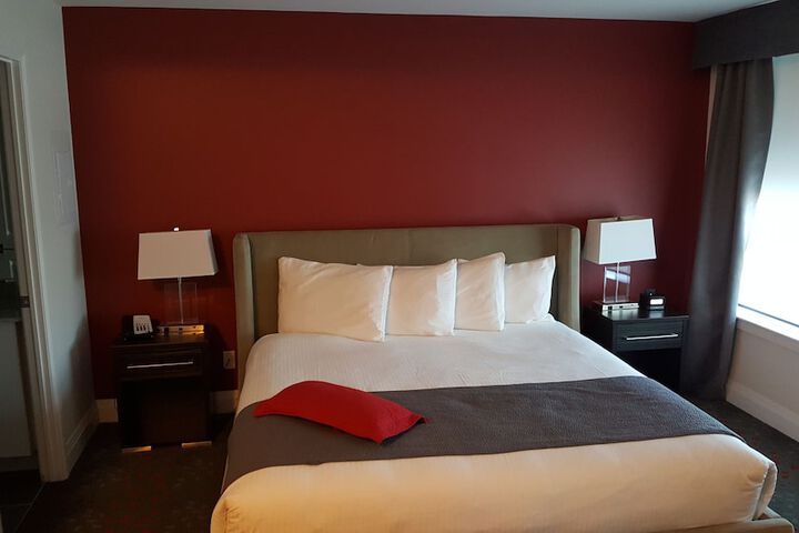 Room 13 of 60