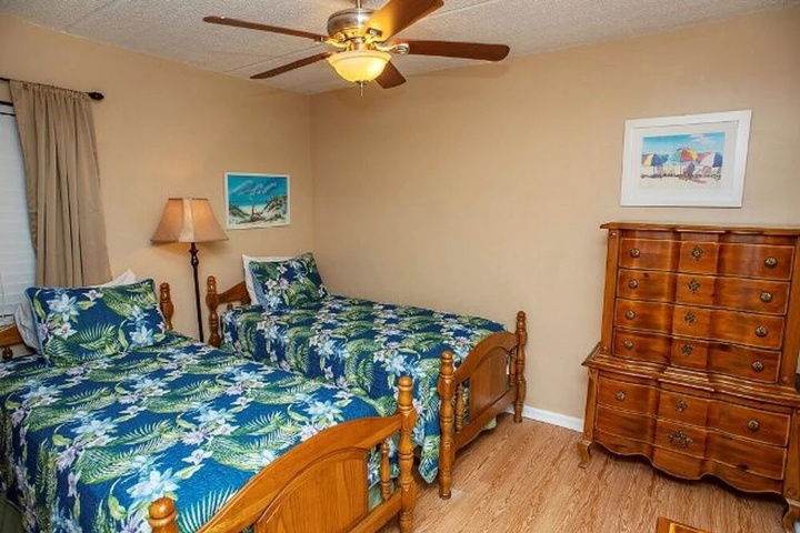 Room 2 of 16