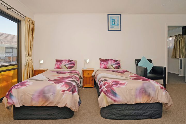 Room 10 of 52