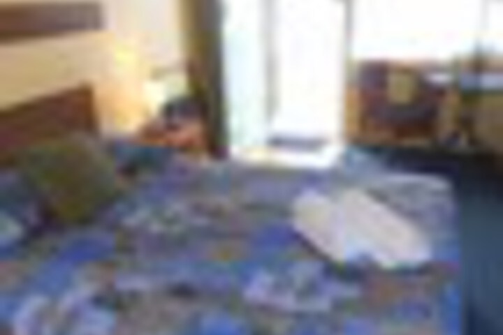 Room 14 of 36