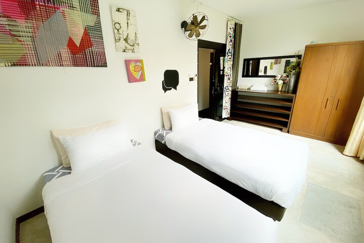 Room 47 of 116