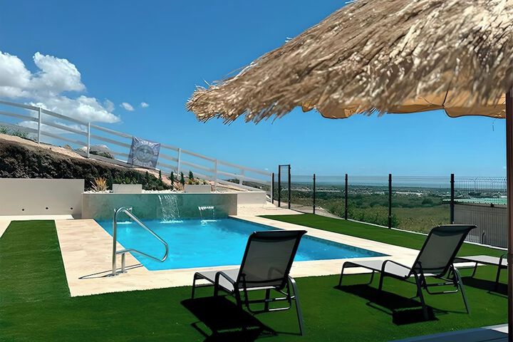 Pool 14 of 15