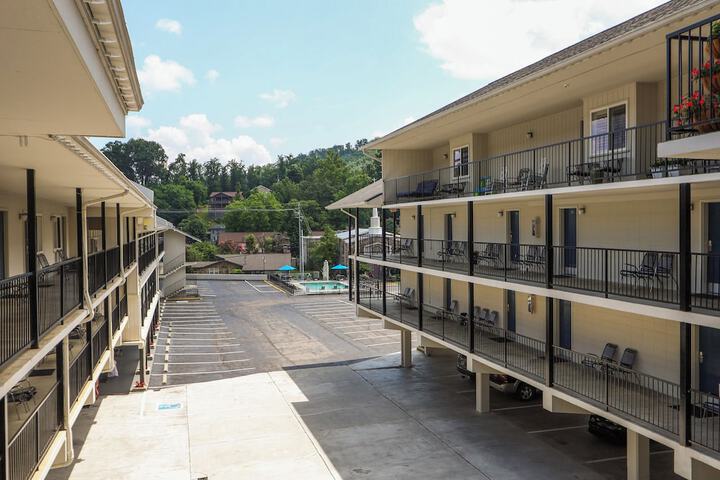 Property Grounds 115 of 125