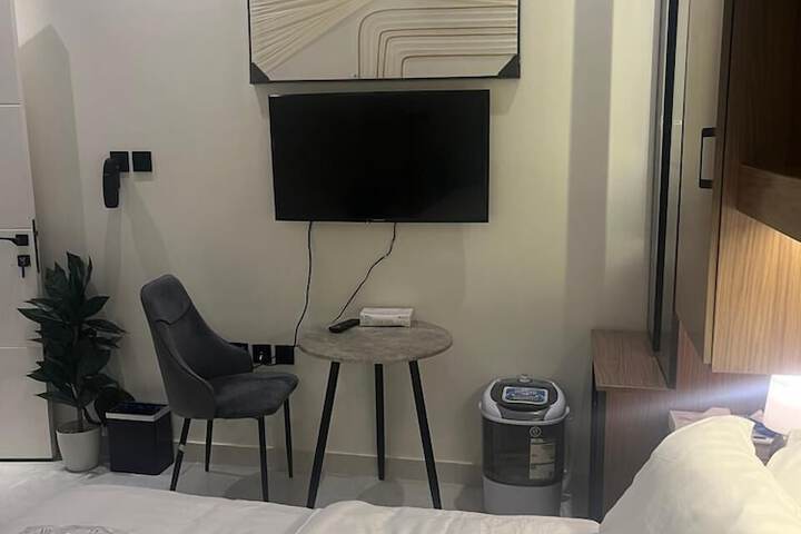 Room 10 of 64