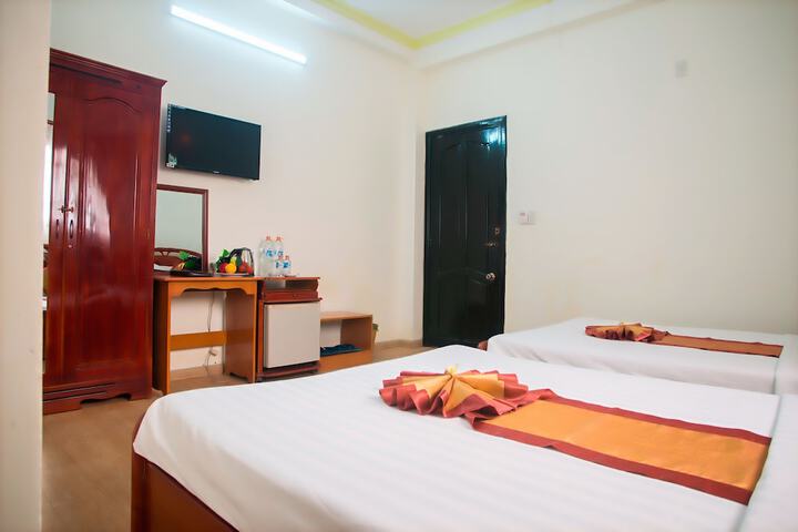 Room 5 of 30