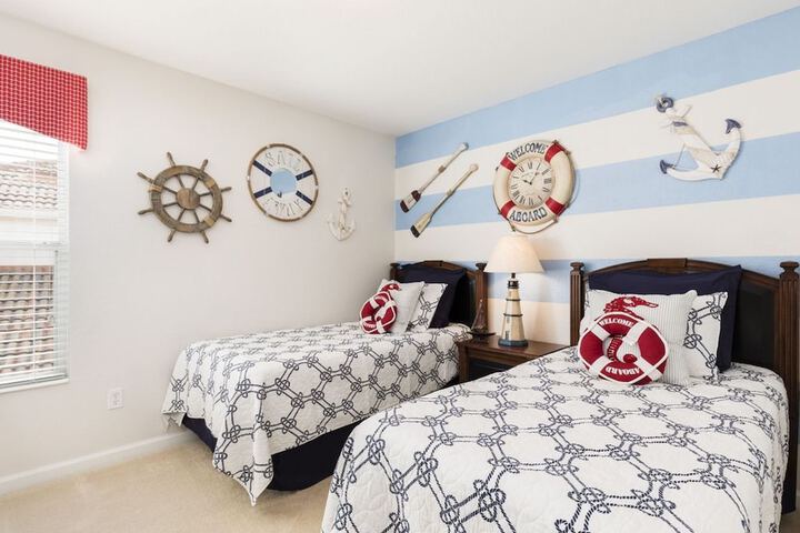 Room 27 of 710