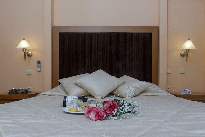 Room 8 of 47