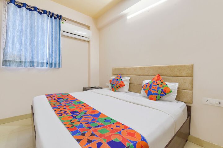 Room 10 of 22