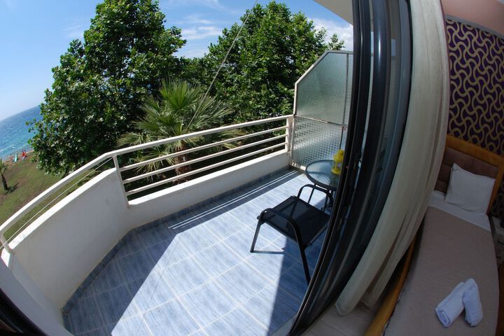 Terrace/Patio 43 of 86