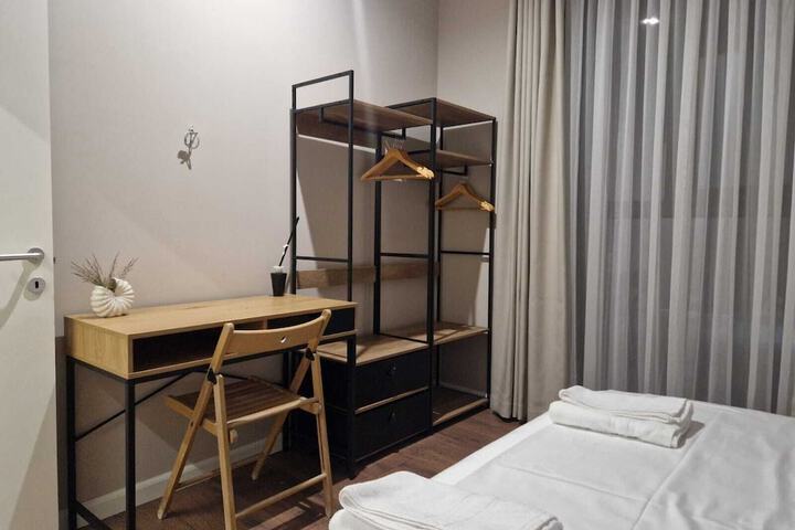 Room 18 of 48