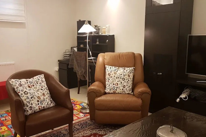 Room 3 of 18