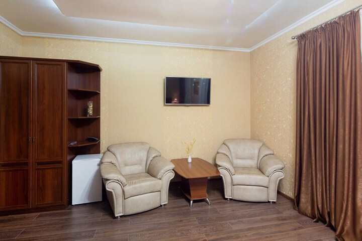 Room 5 of 50