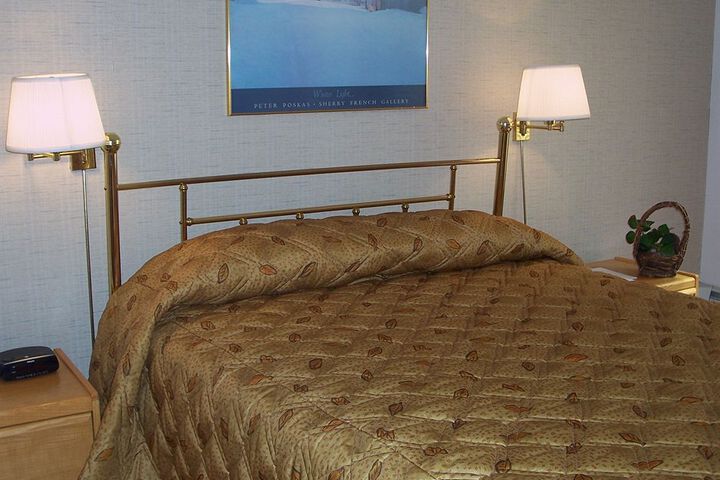 Room 4 of 23