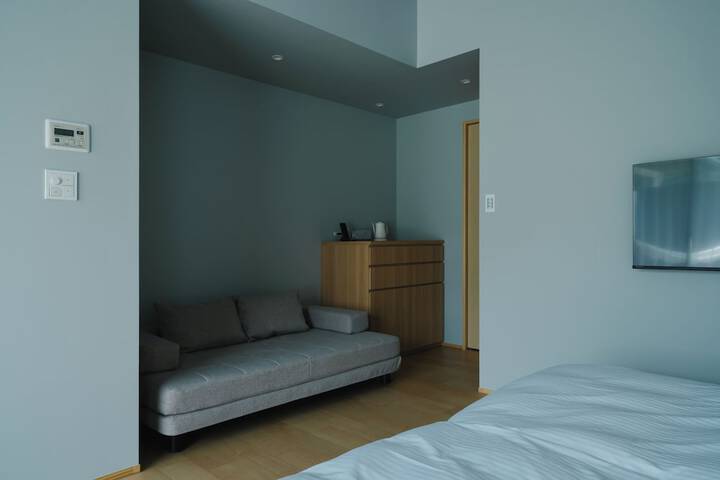 Room 5 of 43