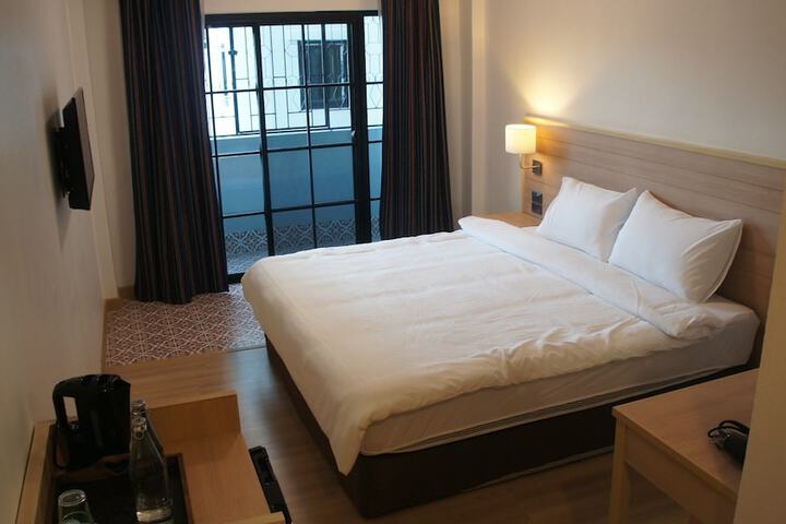 Room 19 of 46