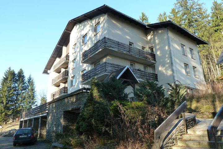 Hotel 73 of 88