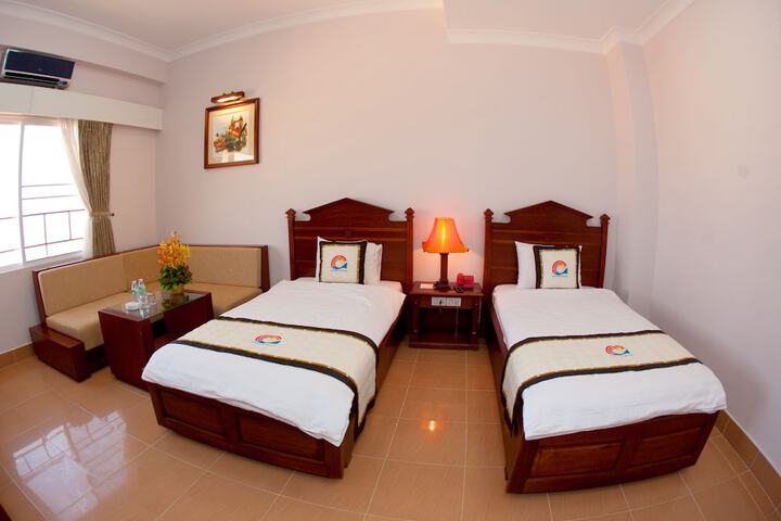 Room 4 of 35