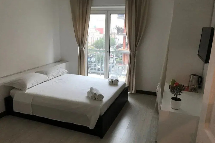 Room 3 of 9