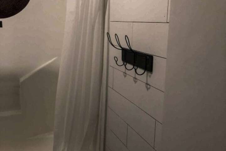 Room 779 of 917