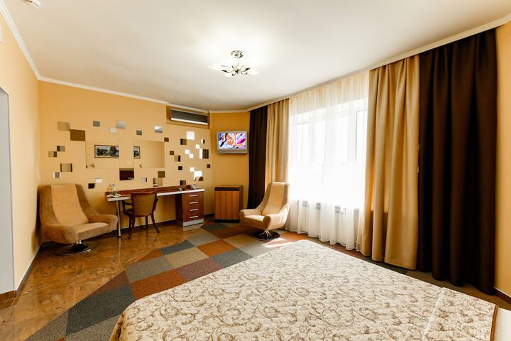 Room 18 of 53