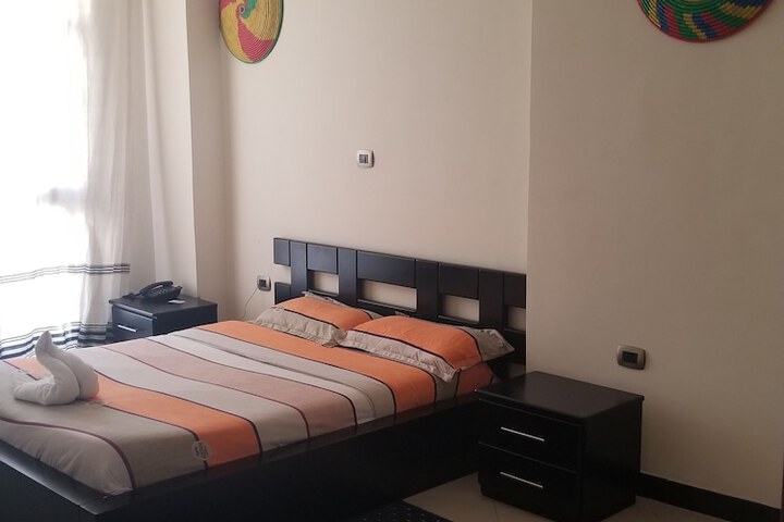 Room 7 of 23