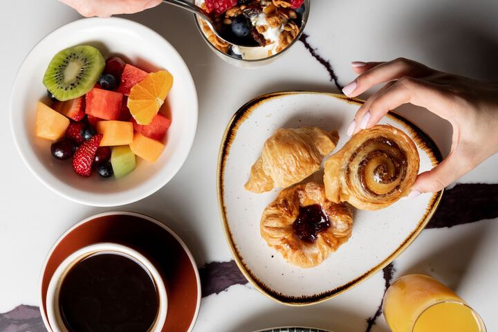 Breakfast/Coffee Service 65 of 103
