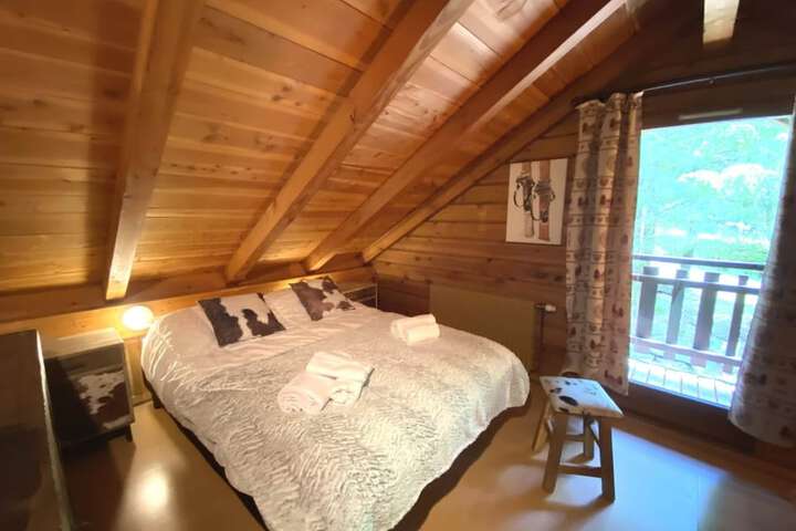Room 11 of 26