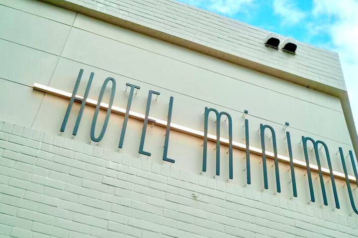 Hotel 76 of 81