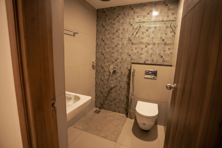 Room 8 of 45