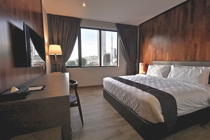 Room 25 of 52