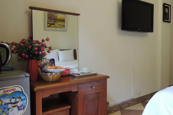 Room 9 of 31