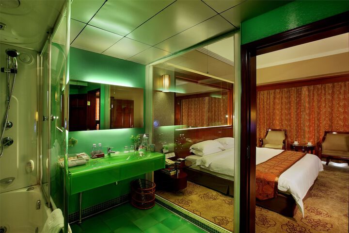 Room 15 of 45